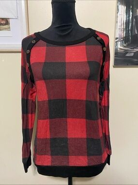 Jordann Button-Shoulder Buffalo Plaid Long-Sleeve Top - Red/Black Sz Small